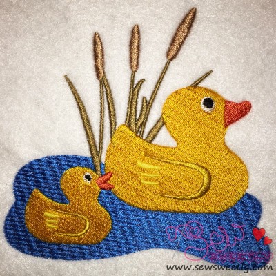 Duck Mom And Baby Embroidery Design